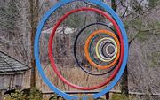 (Stuart Padnos. _Multi-Colored Rings_, 1998.)